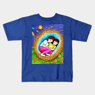 A couple sleeping in a nest Kids T-Shirt